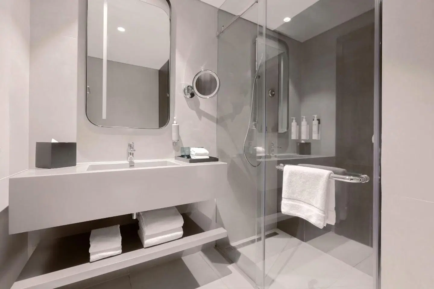 Courtyard by Marriott World Trade Centre, Dubai Badezimmer