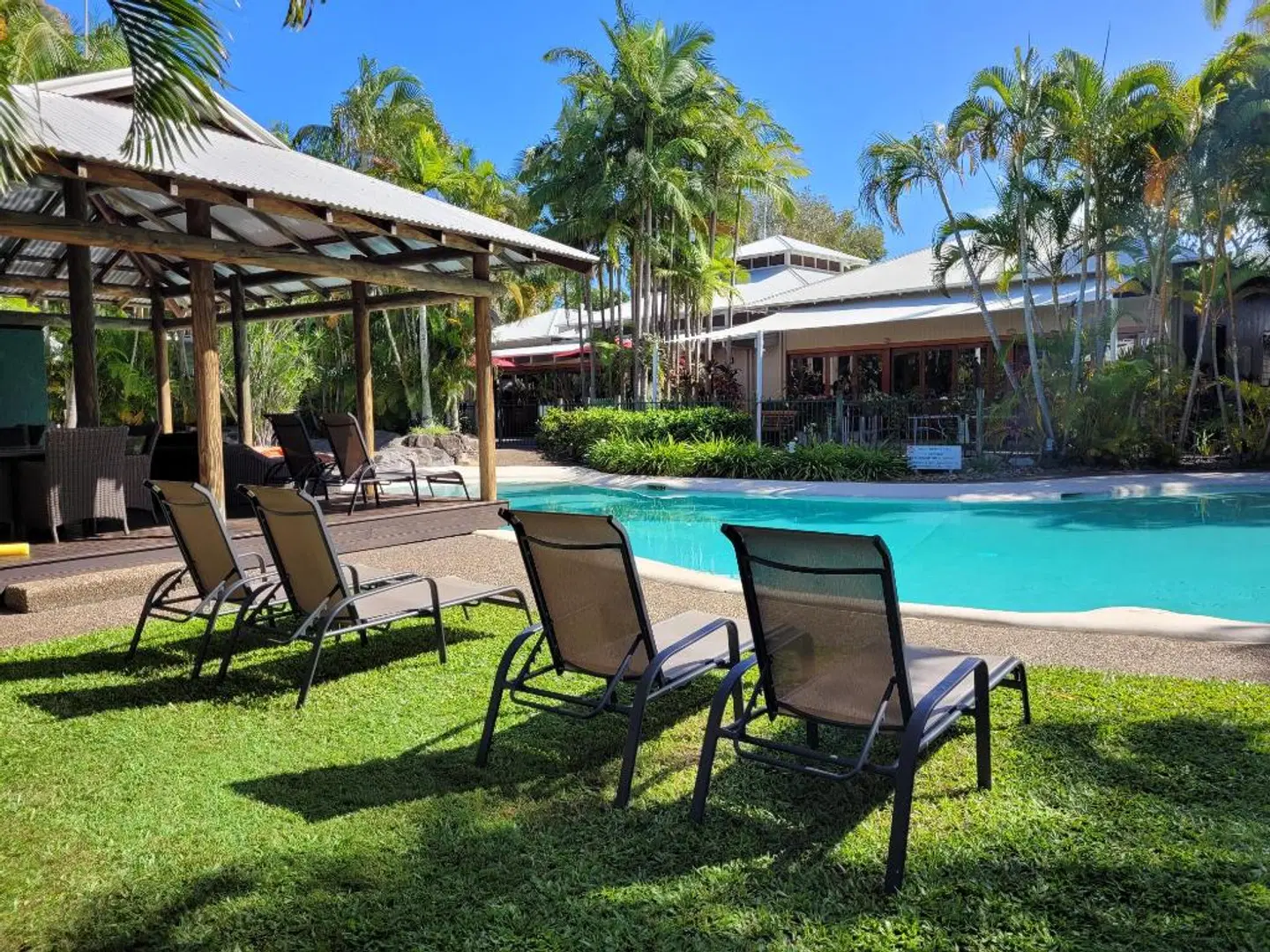 South Pacific Resort & Spa Noosa OUTDOOR_POOL