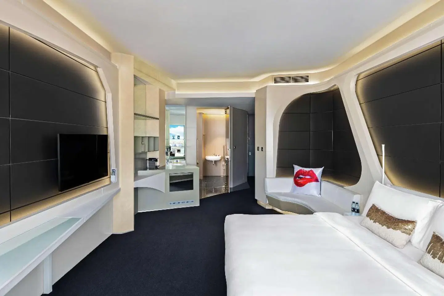V Hotel Dubai, Curio Collection by Hilton ROOM_EXAMPLE