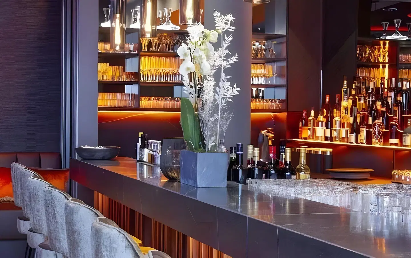 Qube Hotel Bahnstadt Bar