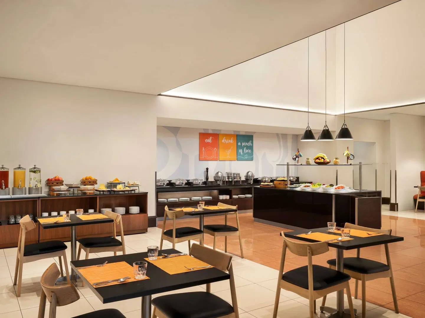 ibis Dubai Al Rigga Restaurant