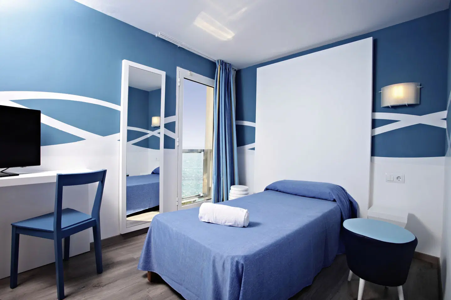 Clumba ROOM_EXAMPLE