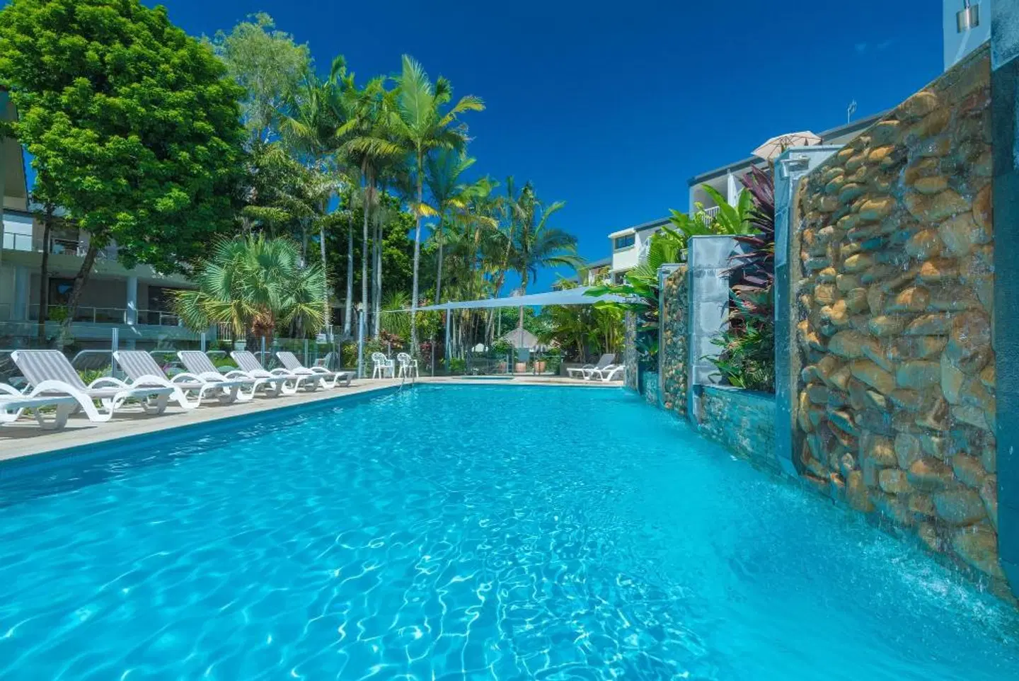 Munna Beach Apartments OUTDOOR_POOL