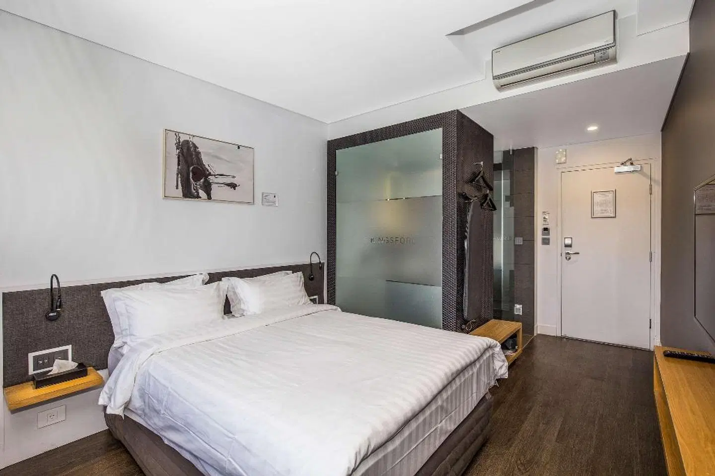 The Kingsford ROOM_EXAMPLE