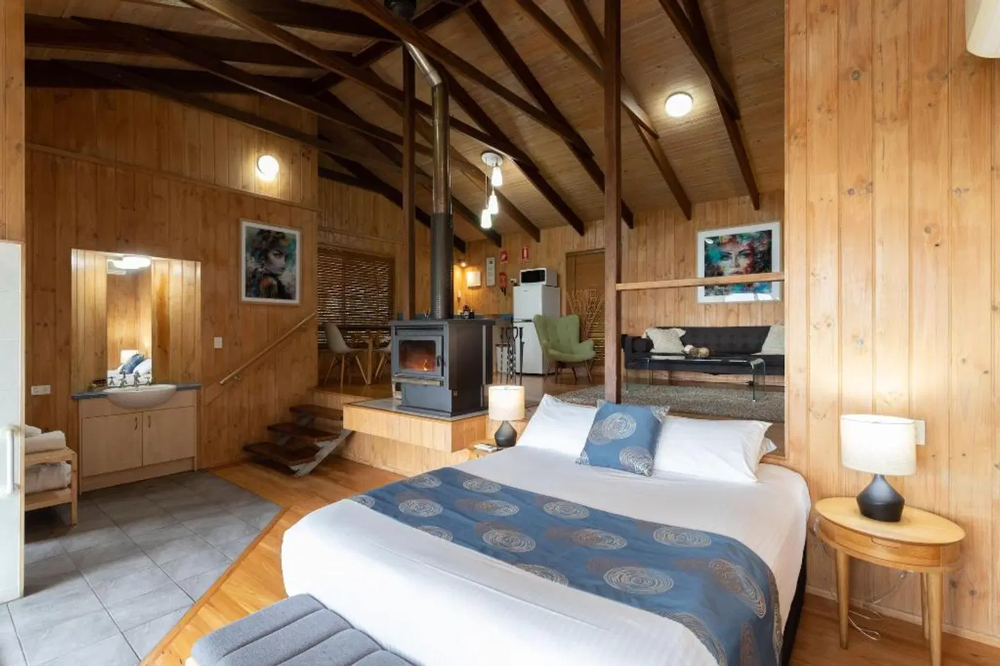 Treetops Seaview Montville ROOM_EXAMPLE
