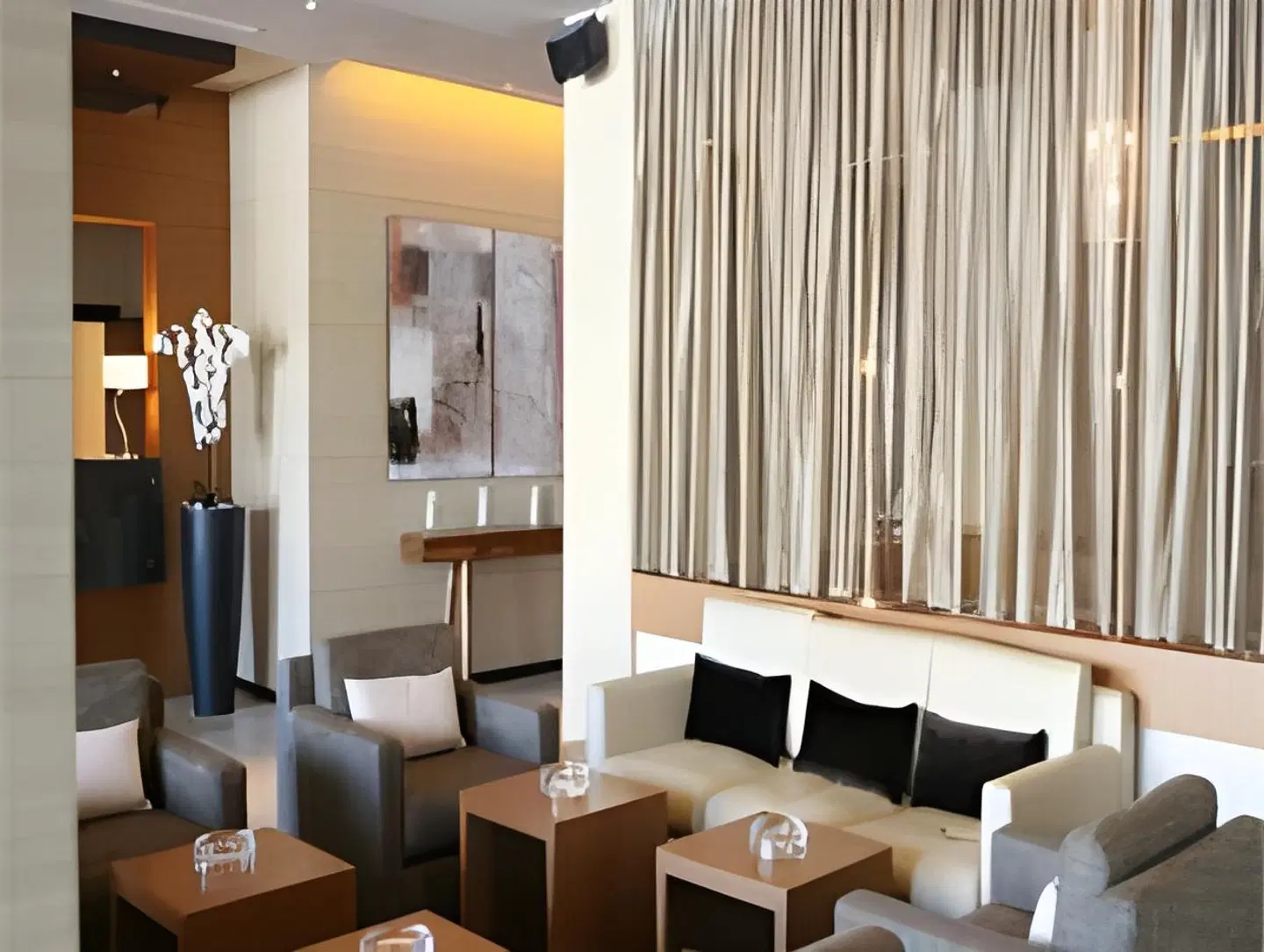 Villa Blanca Bar