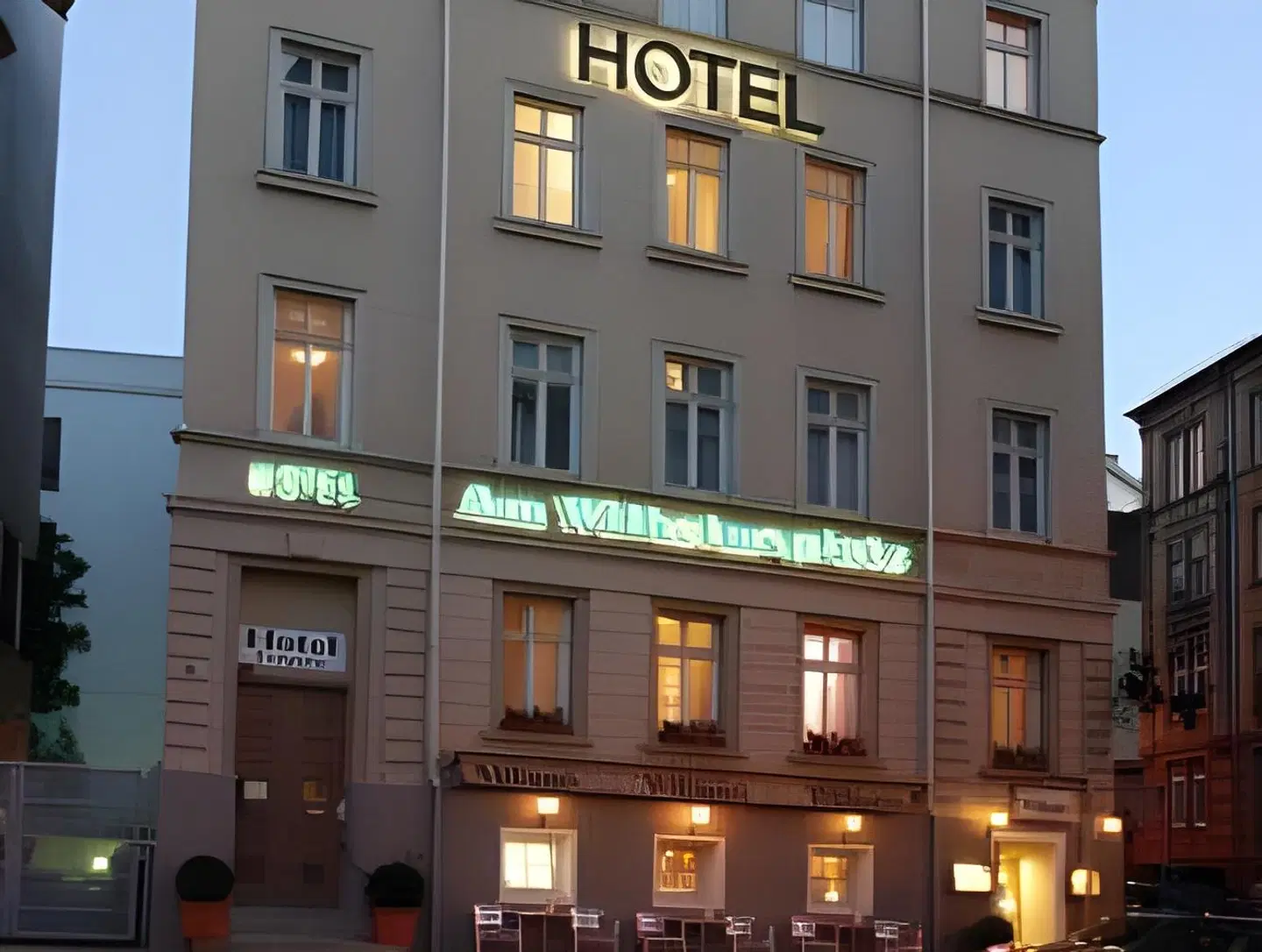 Am Wilhelmsplatz EXTERIOR