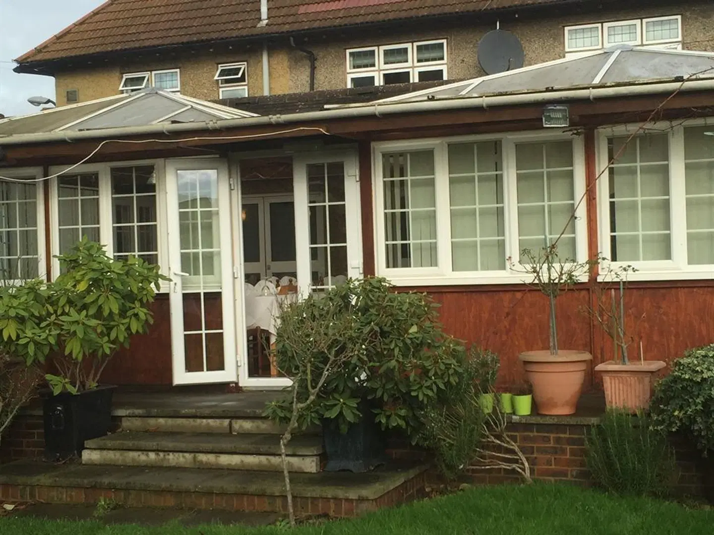 Colnbrook Lodge Guest House EXTERIOR