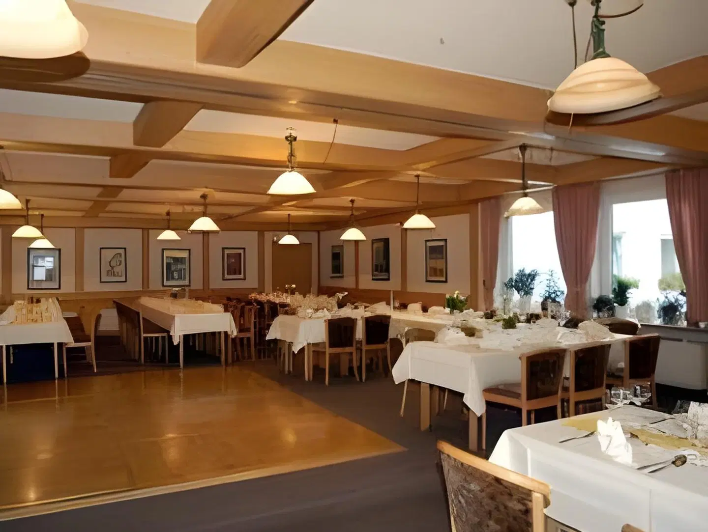 Hirt Restaurant