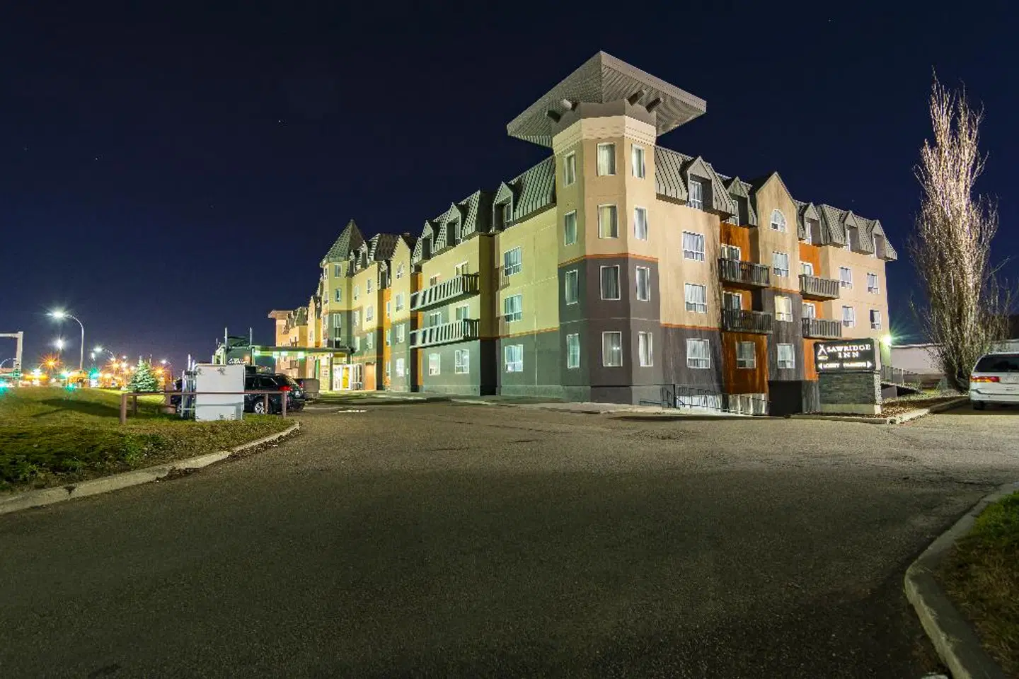 Sawridge Inn and Conference Centre Edmonton South EXTERIOR