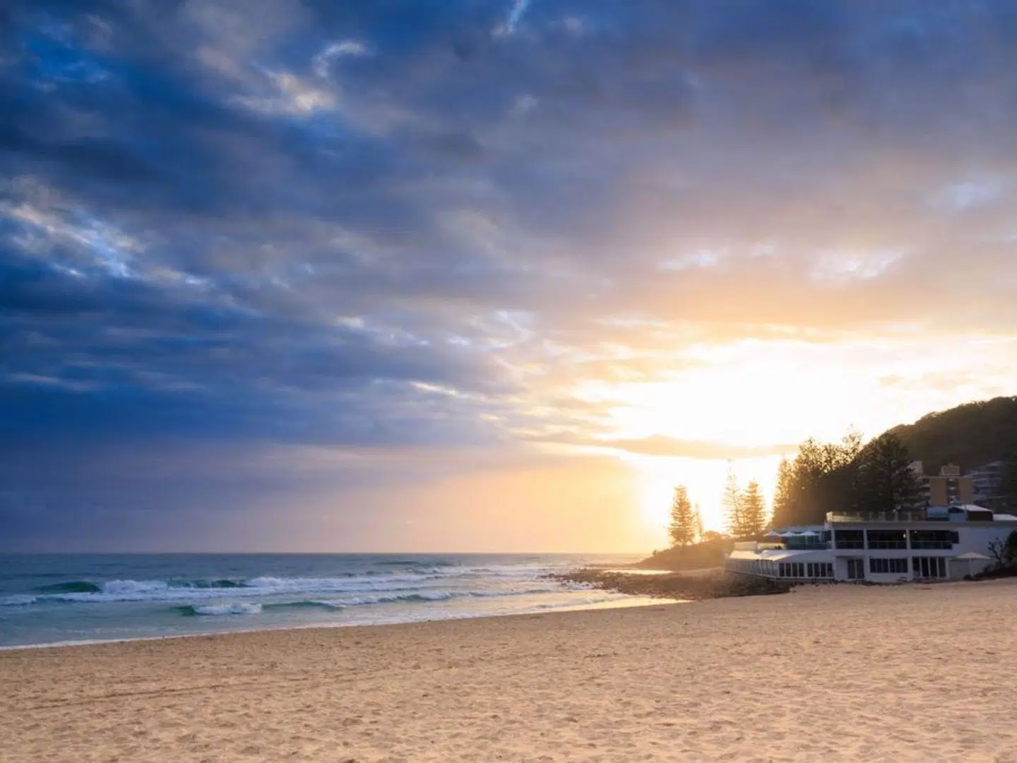 Boardwalk Burleigh Beach Strand