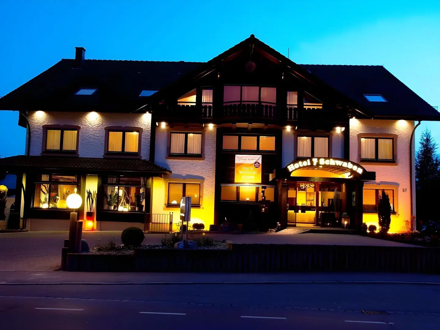 Hellers Twenty Four I EXTERIOR
