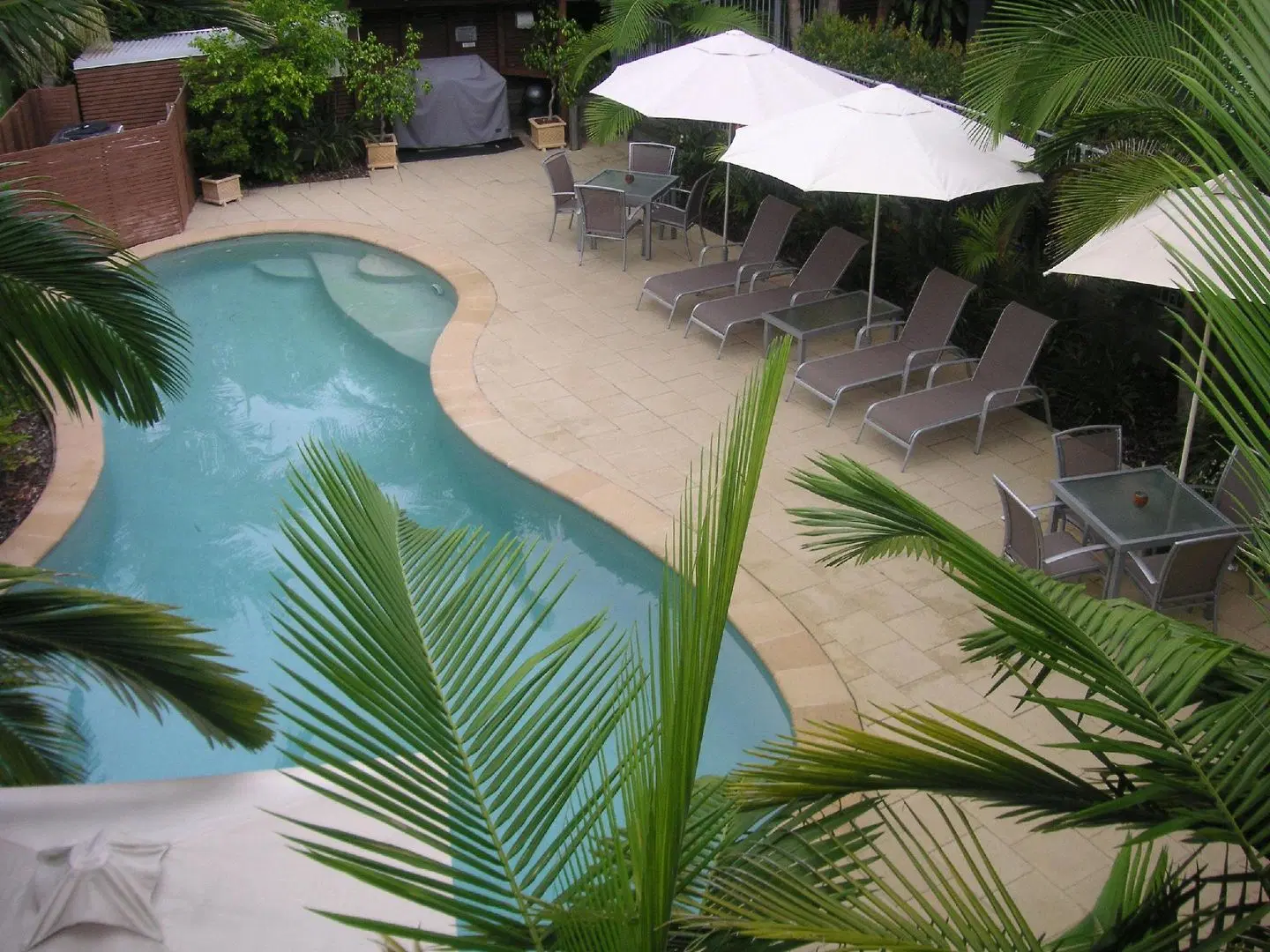 Metzo Noosa Resort OUTDOOR_POOL