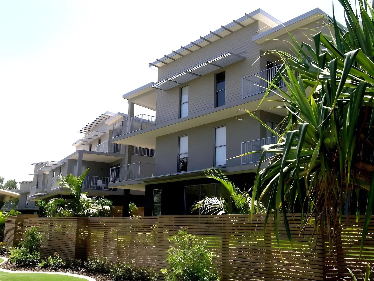 Metzo Noosa Resort EXTERIOR