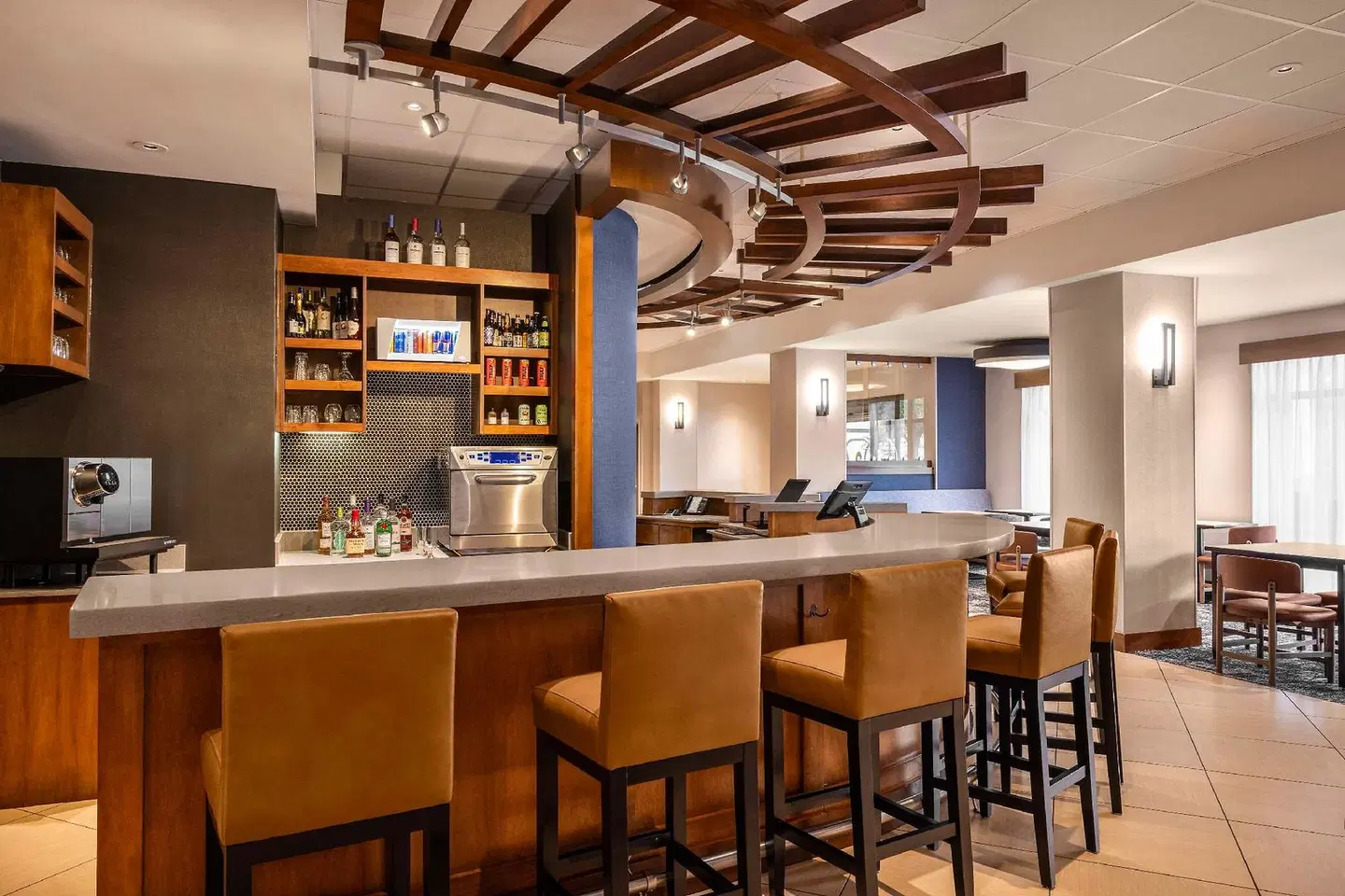 Hyatt Place Mt. Laurel Bar