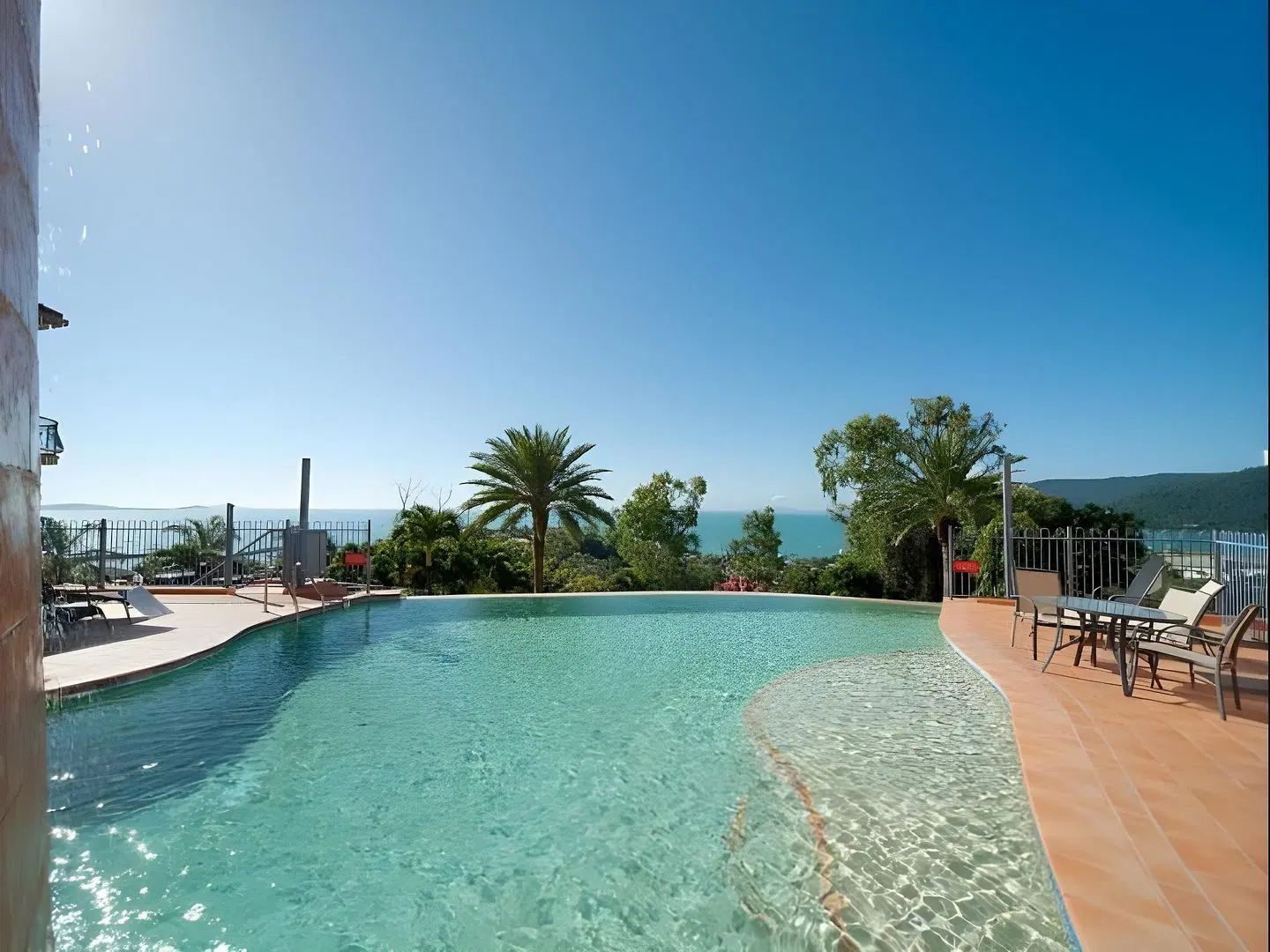 Sea Star Apartments OUTDOOR_POOL