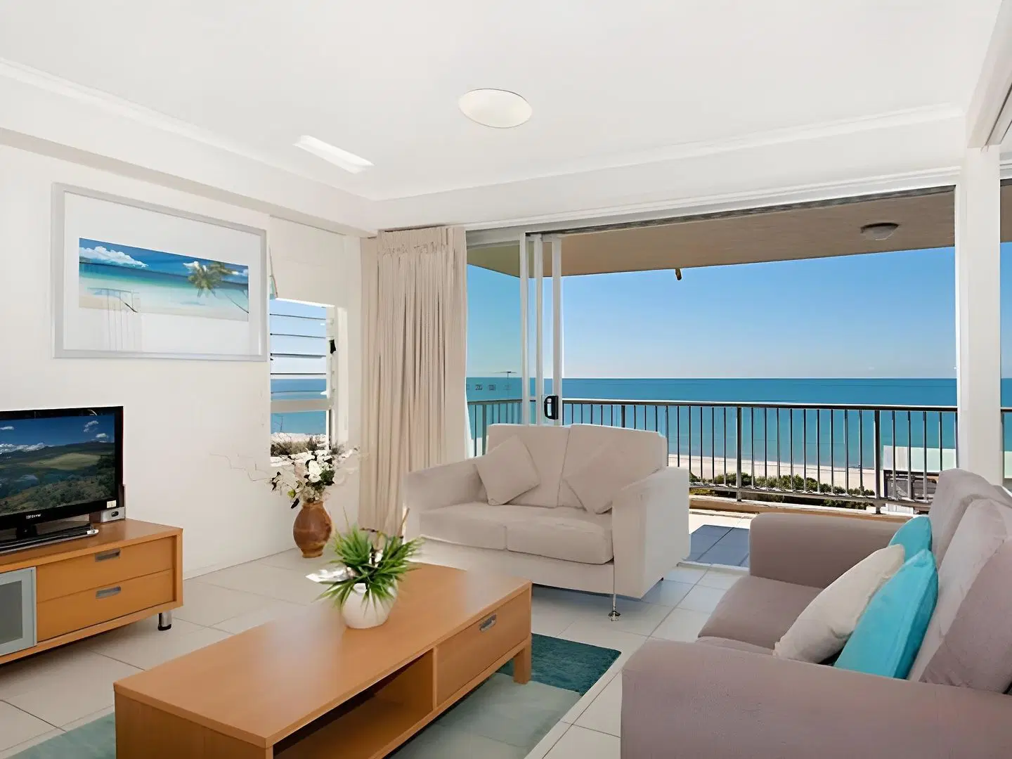 On The Beach Resort Bribie Island ROOM_EXAMPLE