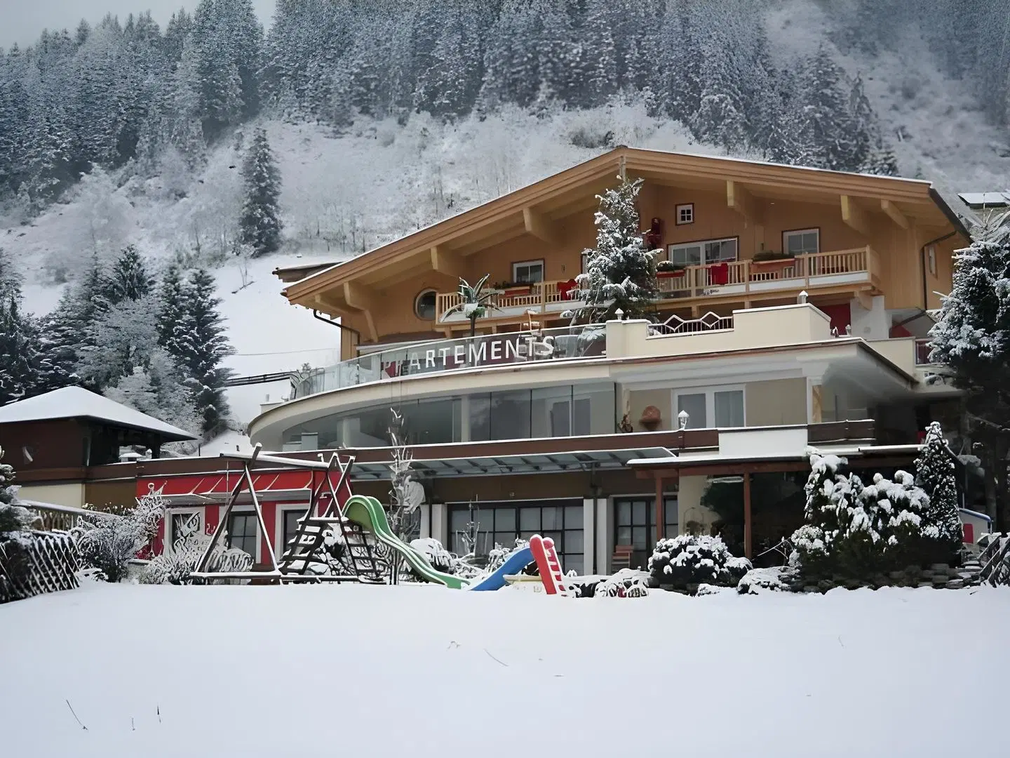 Hotel Garni Pinzgau EXTERIOR