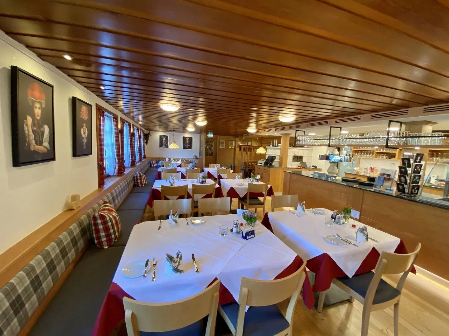 Zur Staude Restaurant