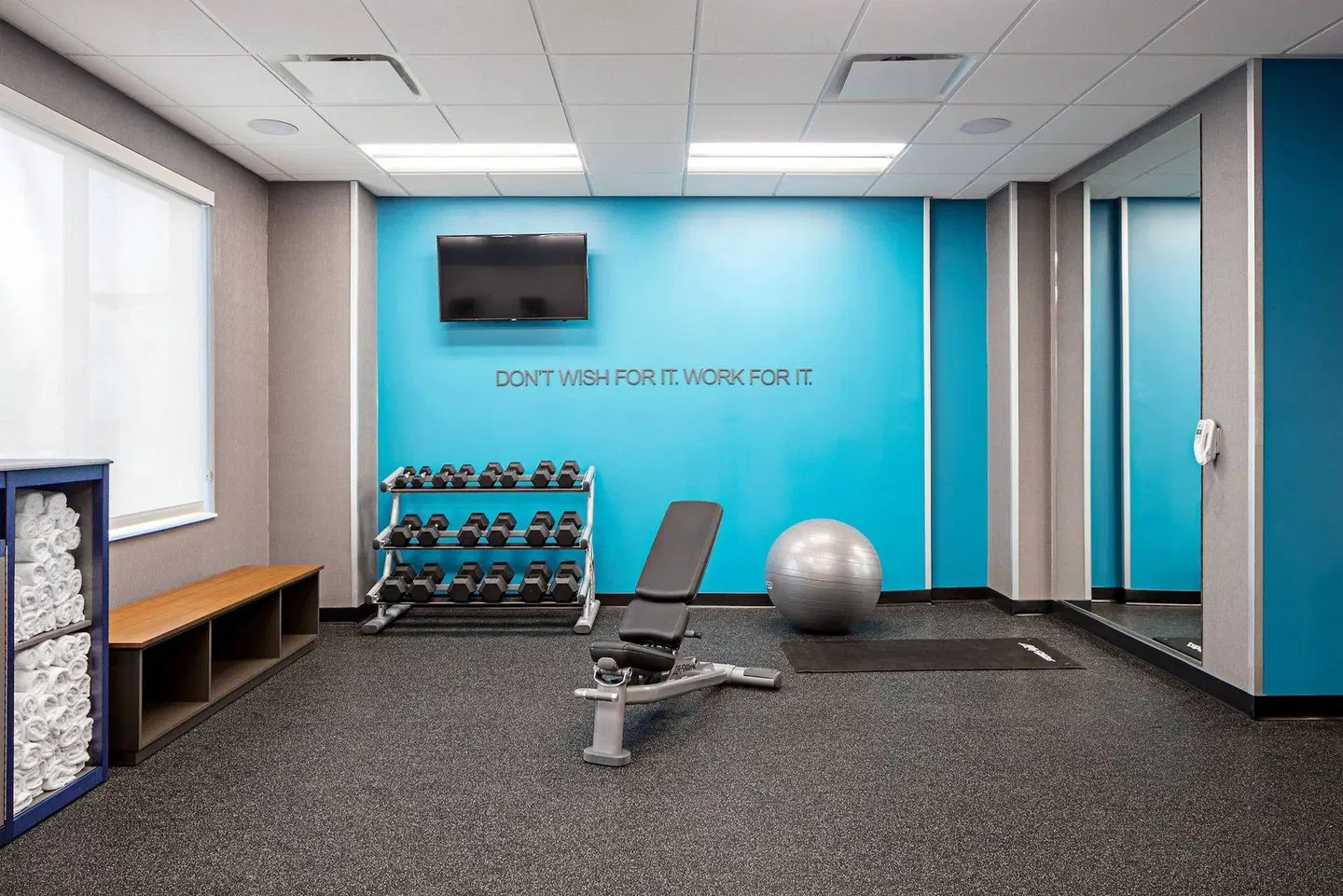 Fairfield Inn & Suites by Marriott North Bergen SPORTS_AND_LEISURE