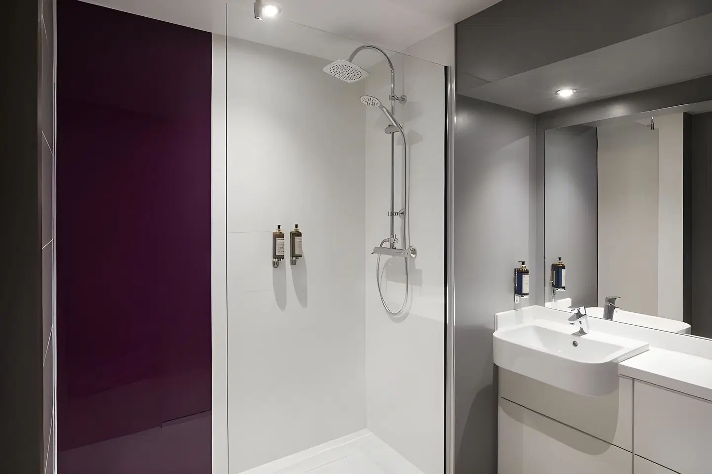 Premier Inn München City Zentrum Badezimmer