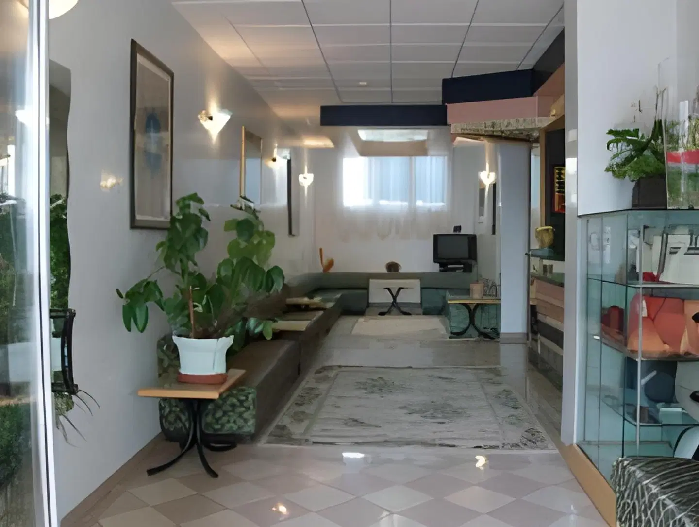 Storione LOUNGE_LOBBY