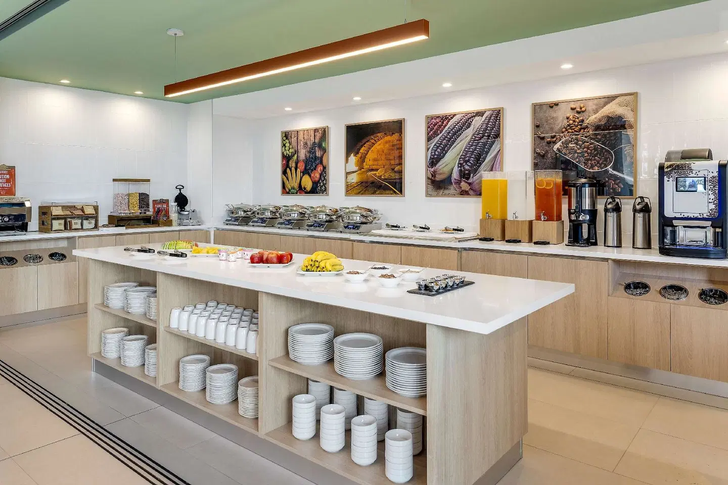 Hampton By Hilton Guanacaste Airport Restaurant