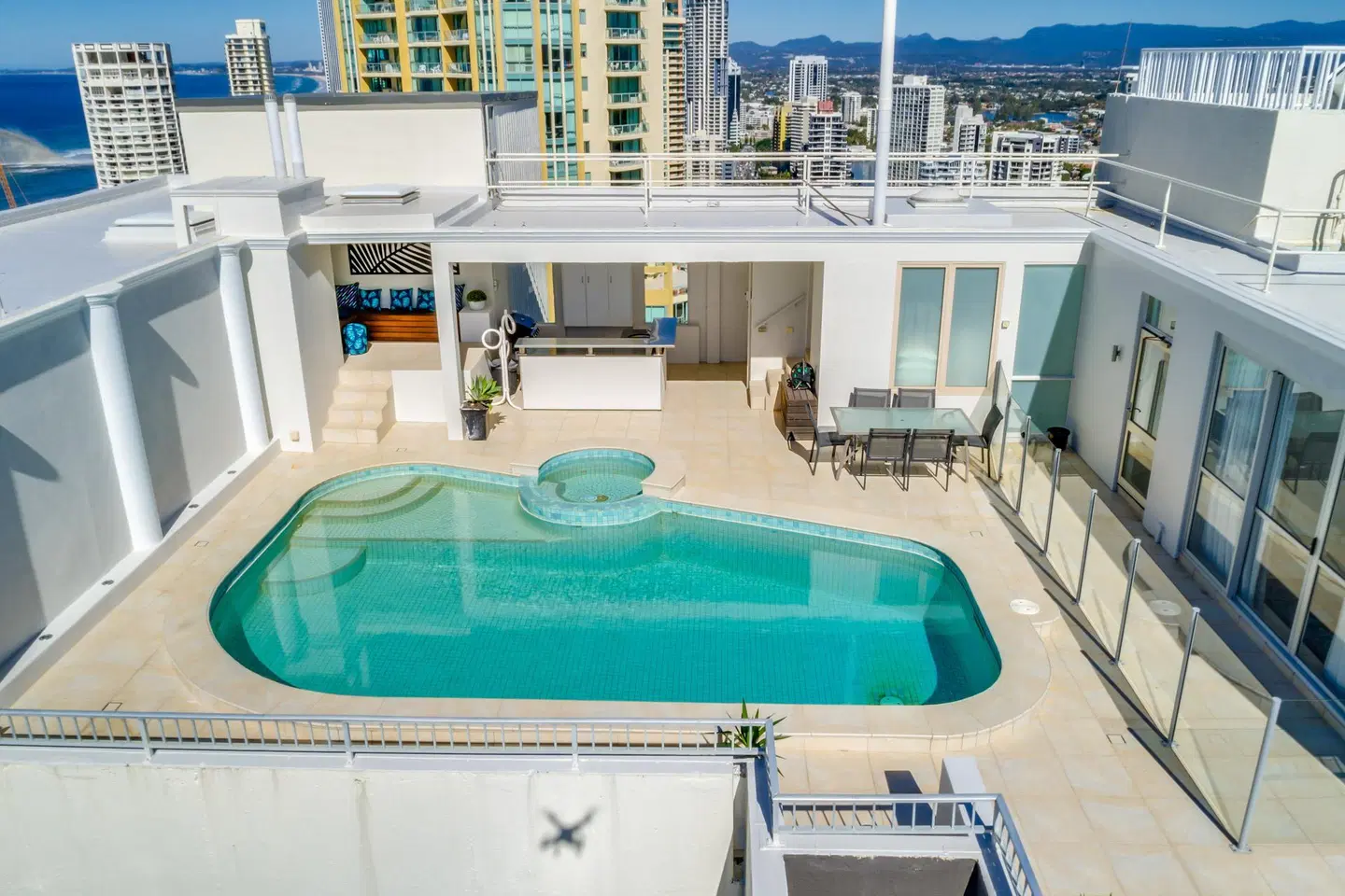 Golden Gate OUTDOOR_POOL
