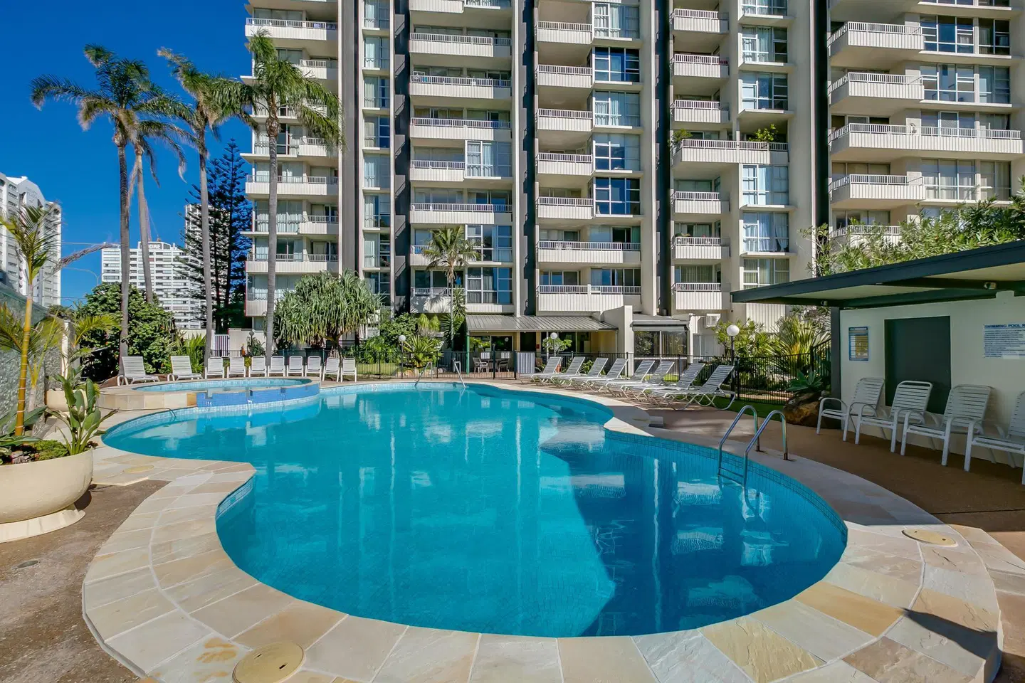 Golden Gate OUTDOOR_POOL