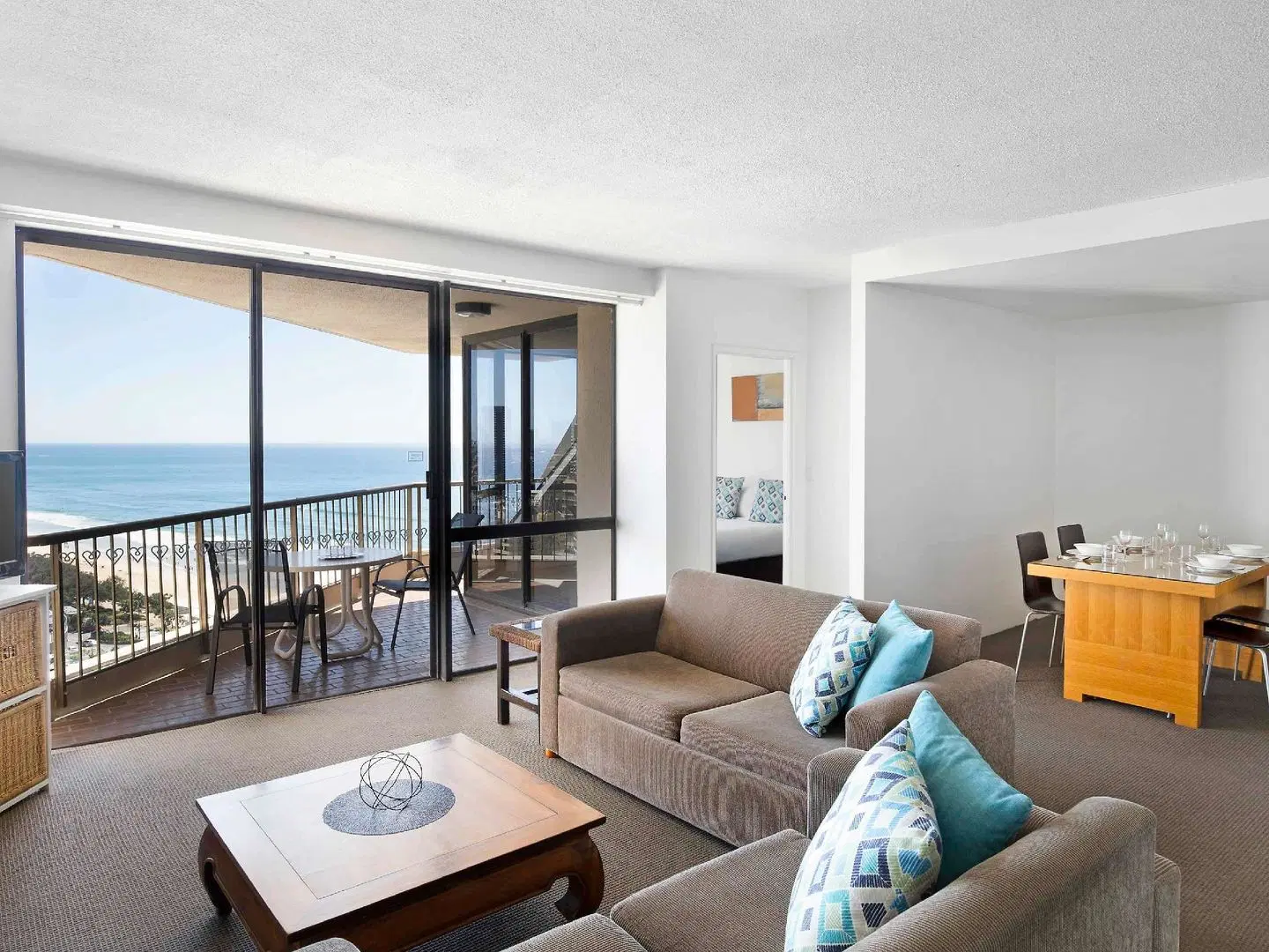 Paradise Centre Apartments ROOM_EXAMPLE