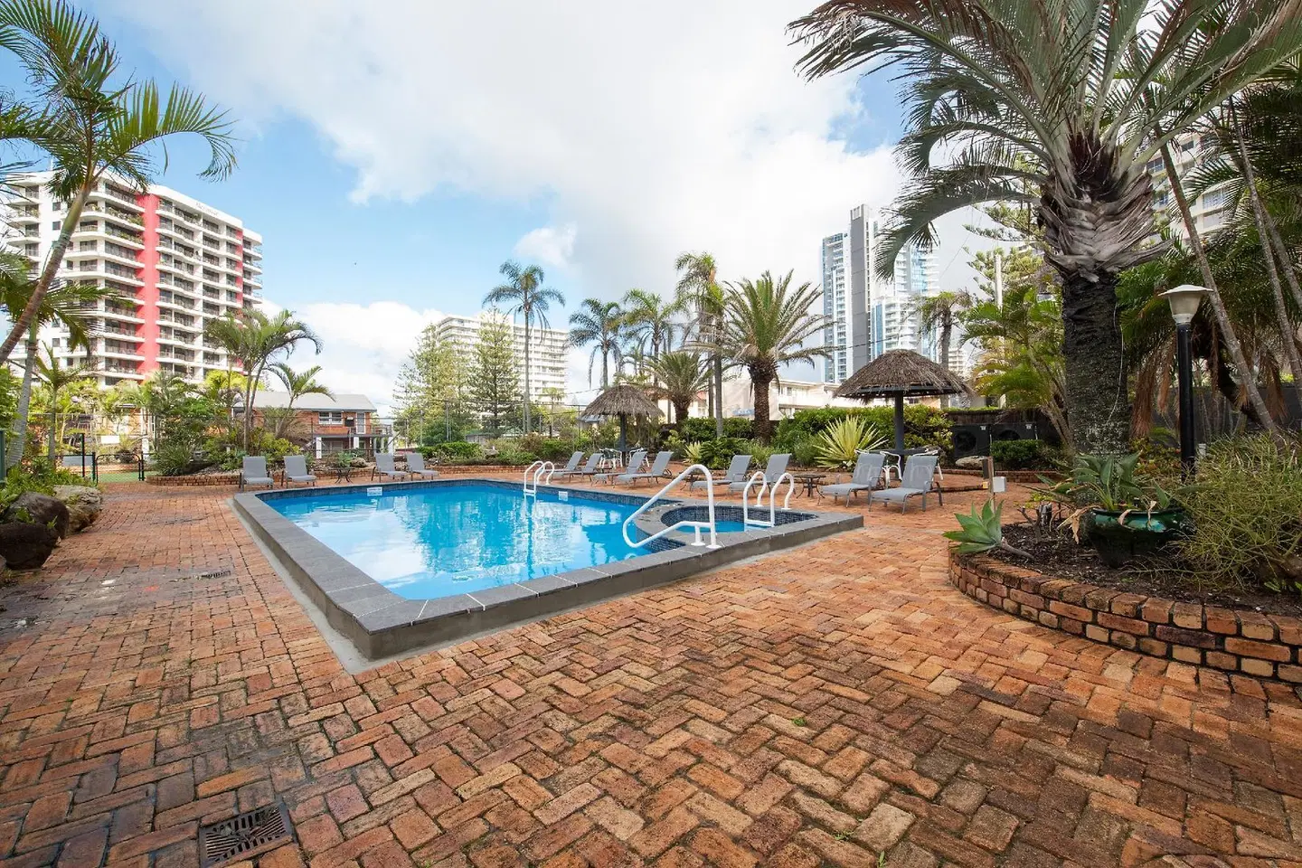BreakFree Acapulco OUTDOOR_POOL