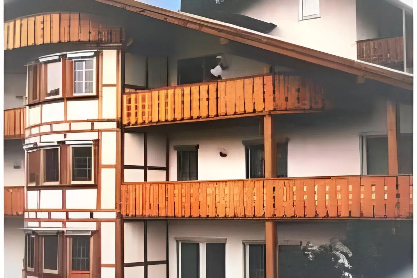 Hirsch EXTERIOR