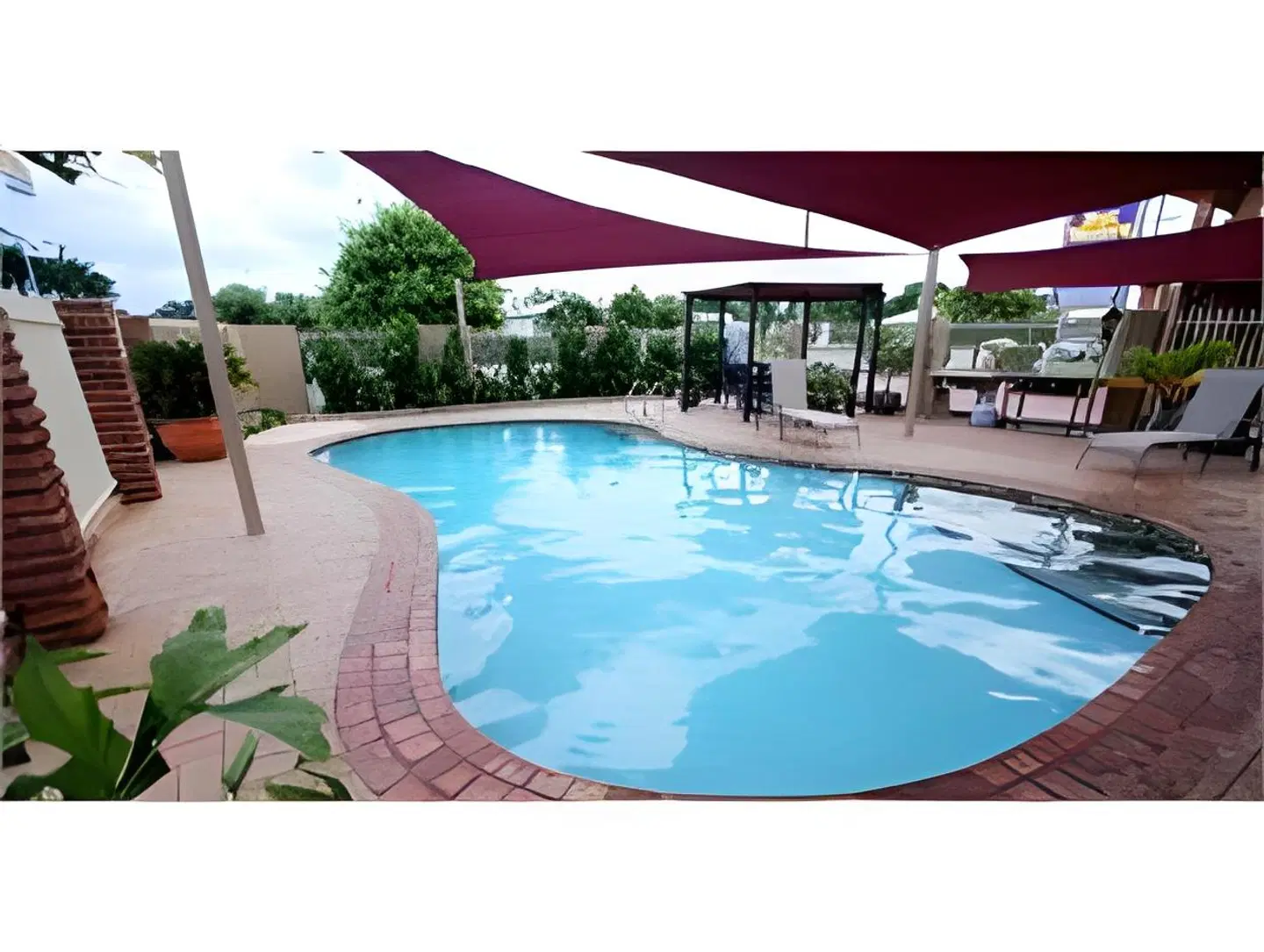 Cascade Motel In Townsville OUTDOOR_POOL