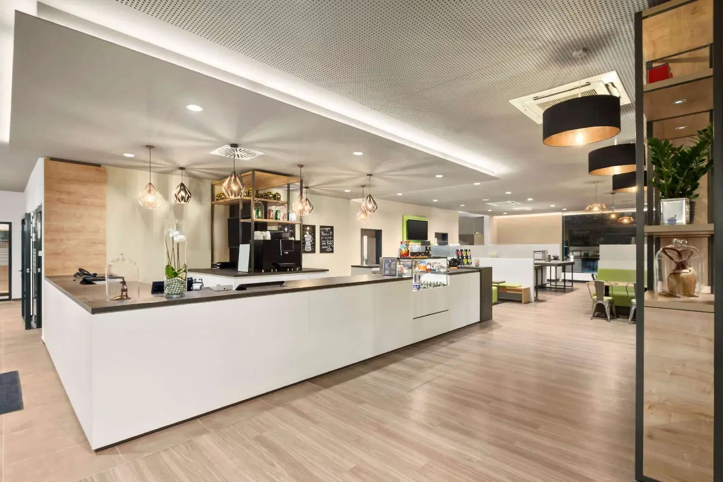 Super 8 by Wyndham Munich City North Restaurant