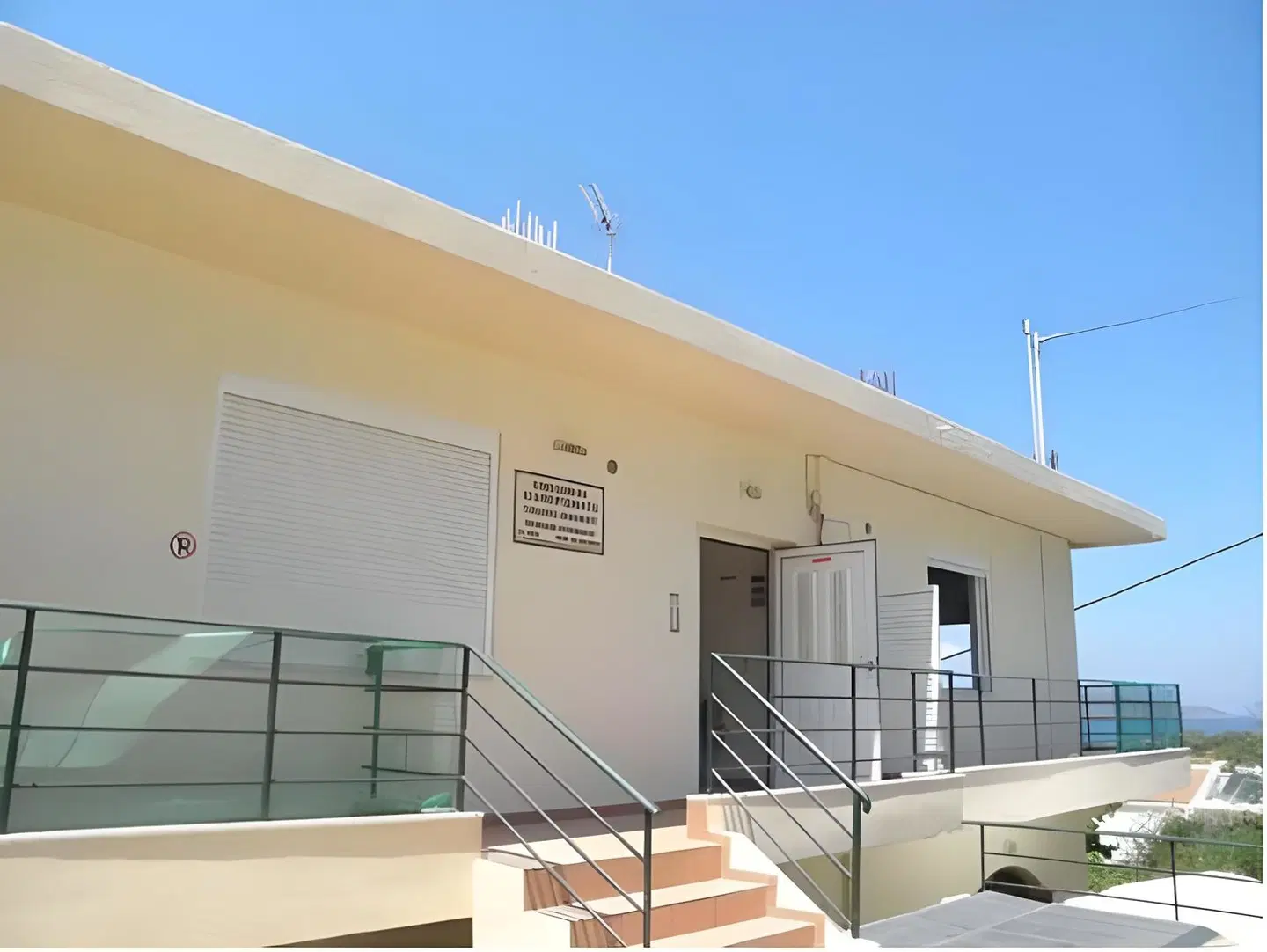 Golden Beach Hill Apartments EXTERIOR