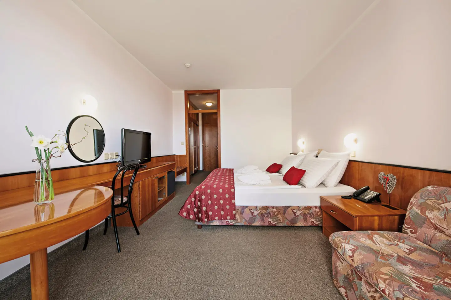Radin ROOM_EXAMPLE