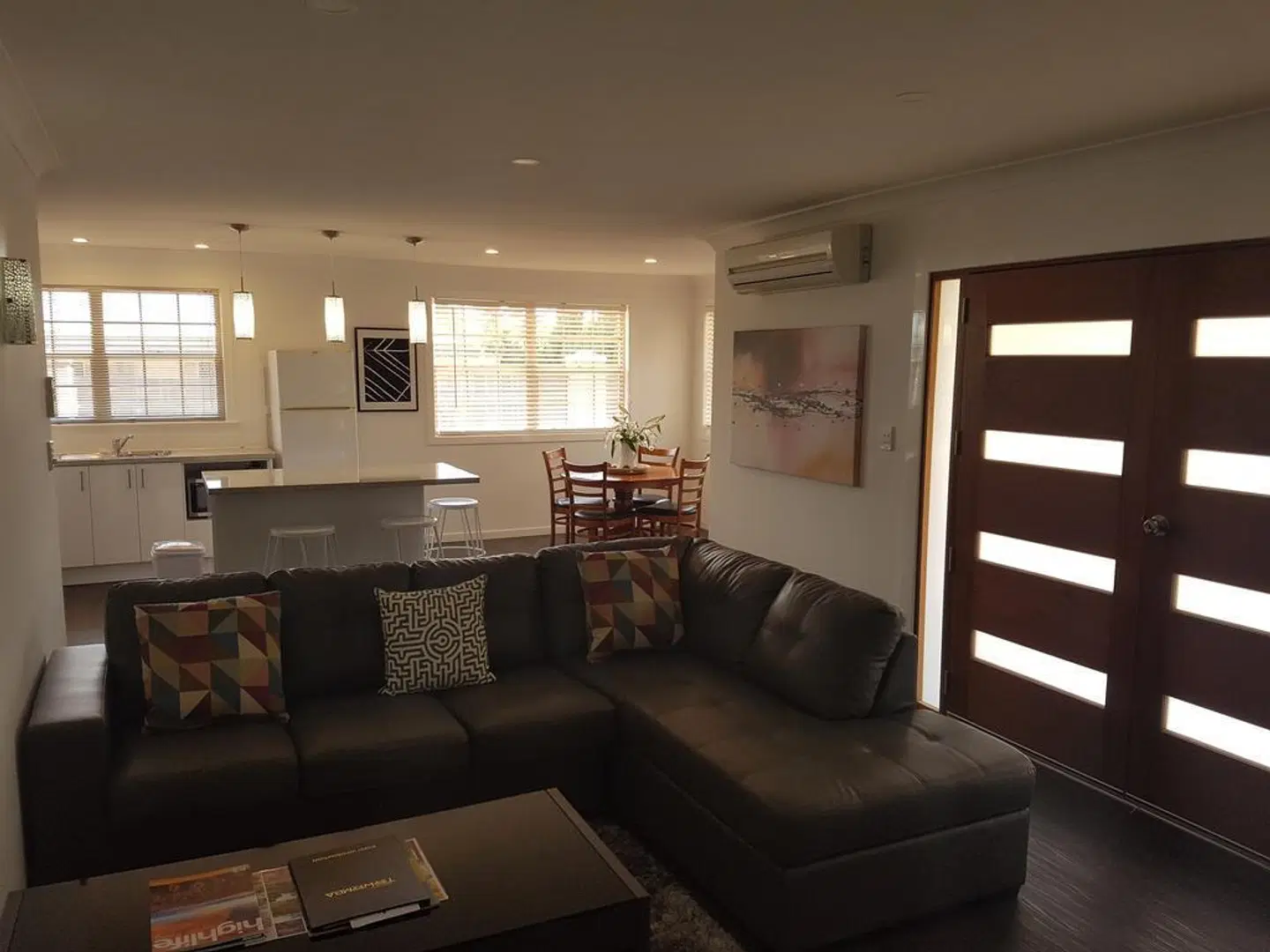 Great Divide Motor Inn ROOM_EXAMPLE