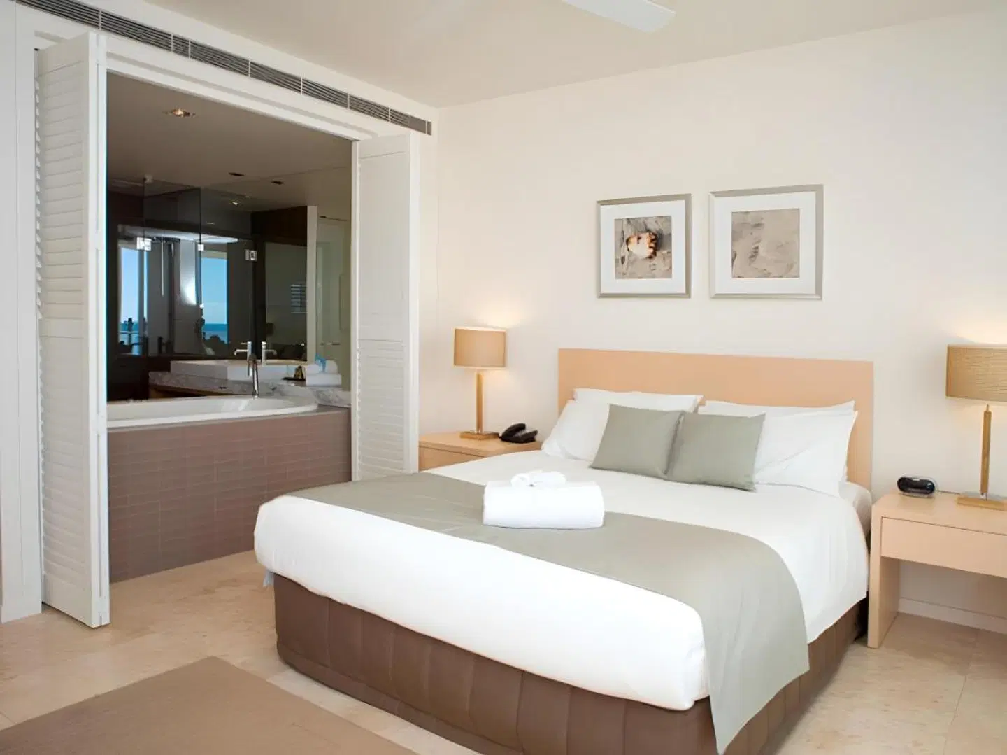 Plantation Resort At Rainbow ROOM_EXAMPLE