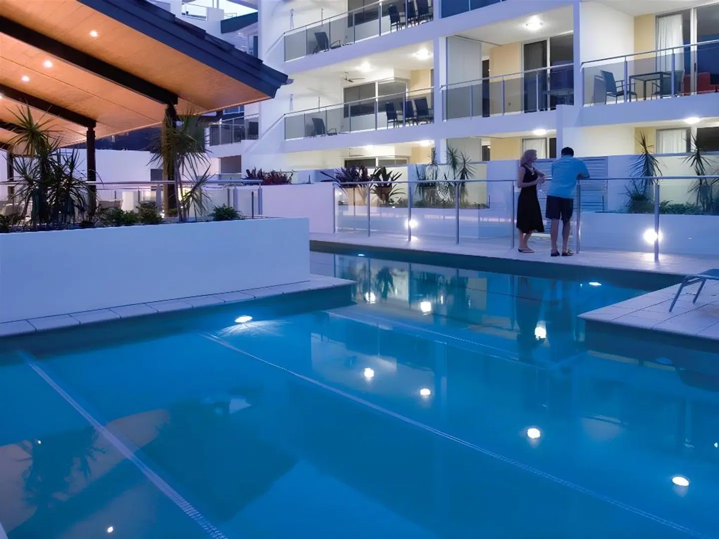 Coolum Seaside Apartments Hallenbad