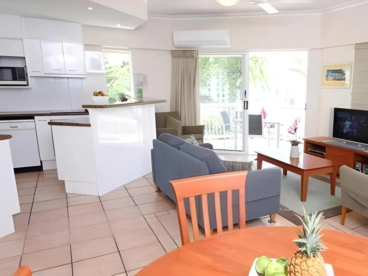 Coolum Seaside Apartments LOUNGE_LOBBY