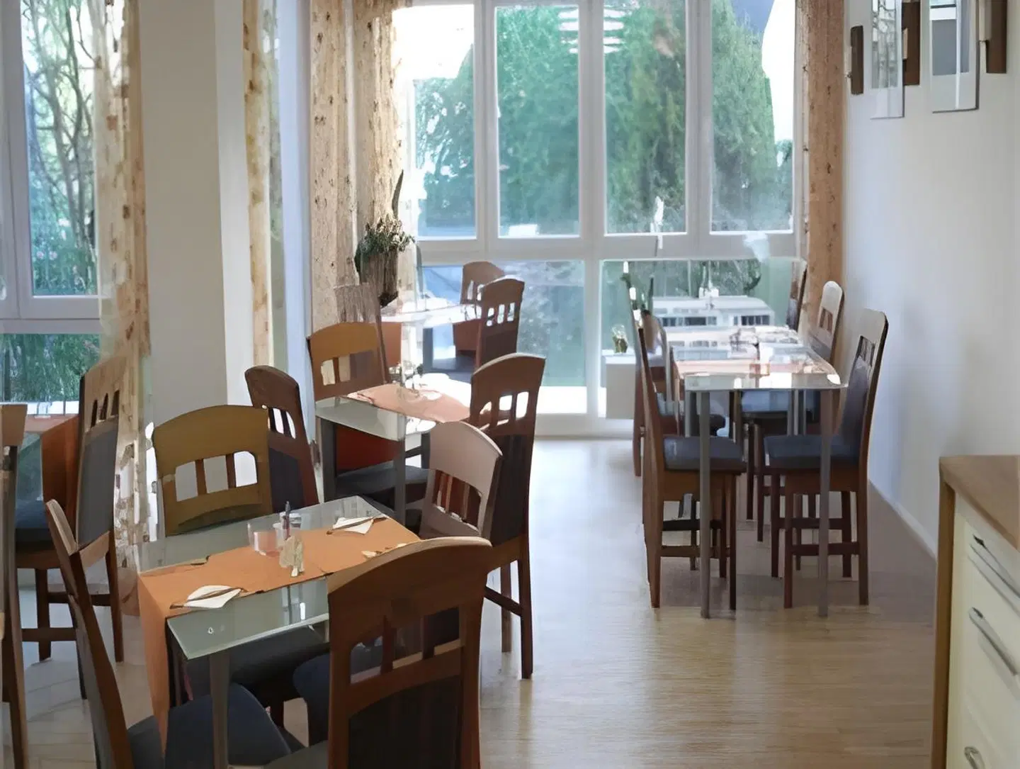 Merlin Restaurant