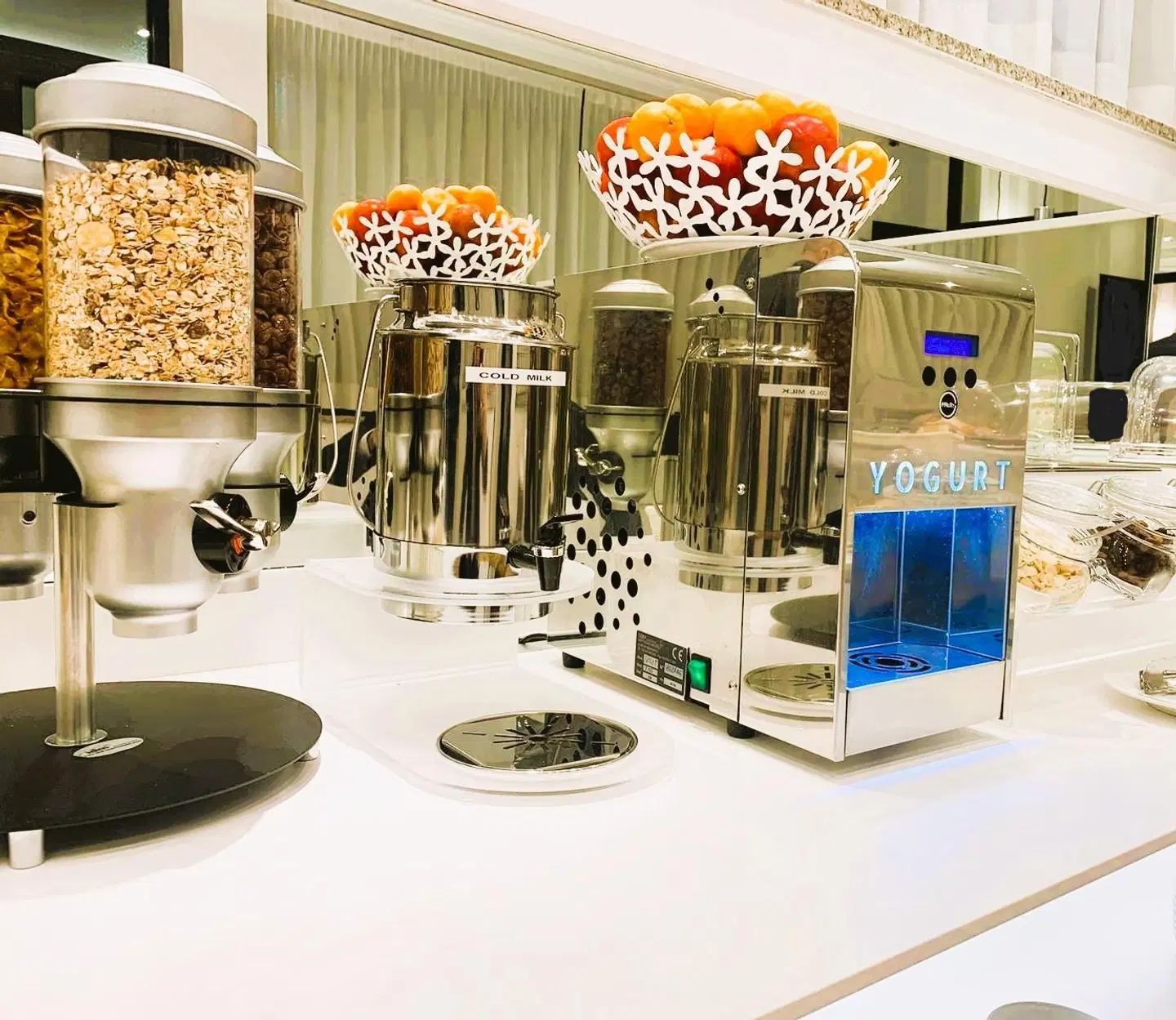 Flora Bar