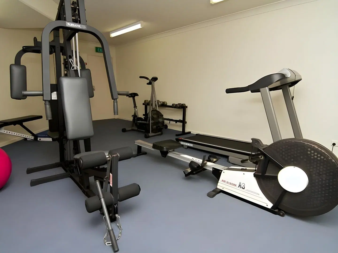 Burleigh On The Beach SPORTS_AND_LEISURE
