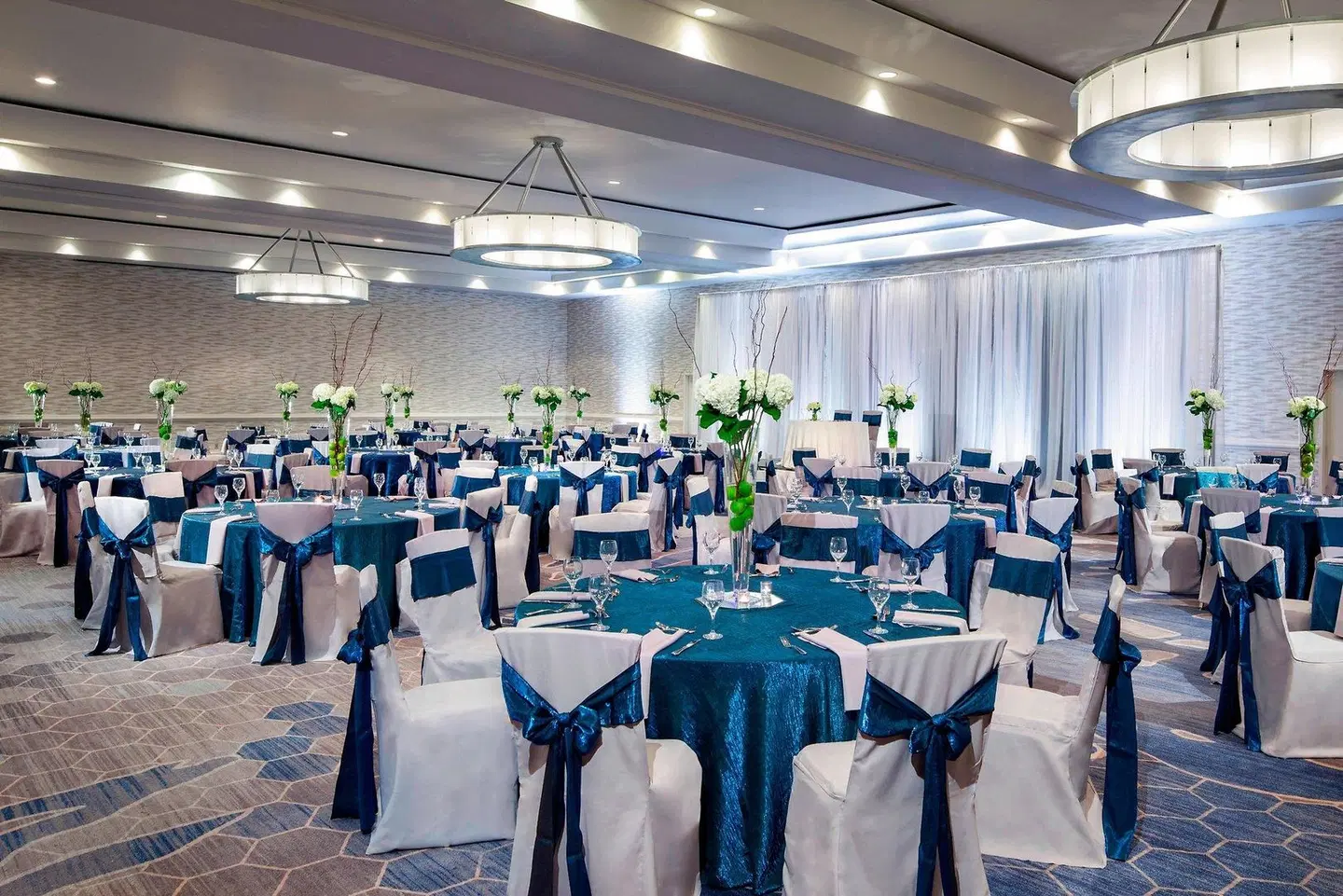 The Westshore Grand, A Tribute portfolio Hotel (ex InterContinental) Restaurant
