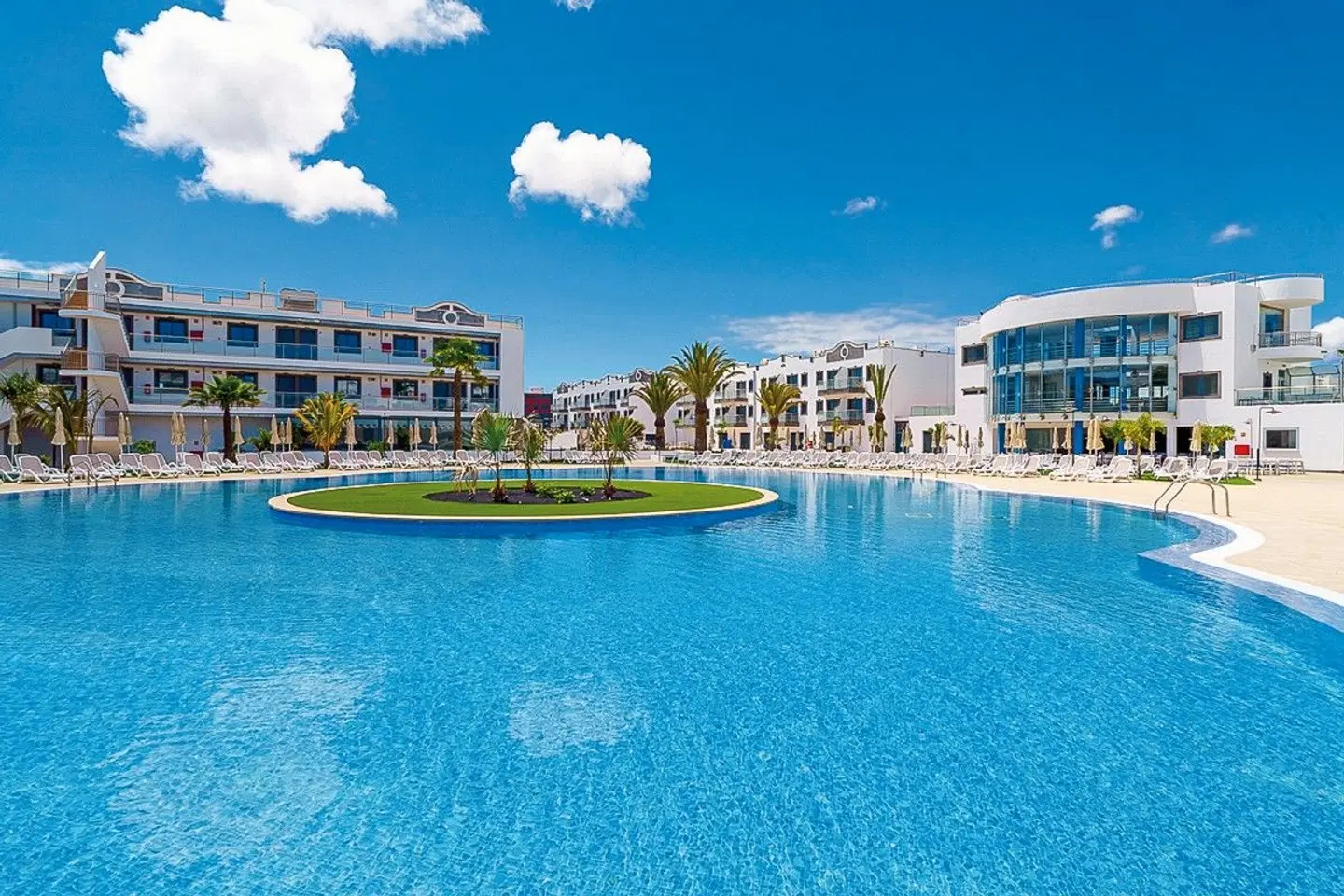 Cordial Marina Blanca OUTDOOR_POOL