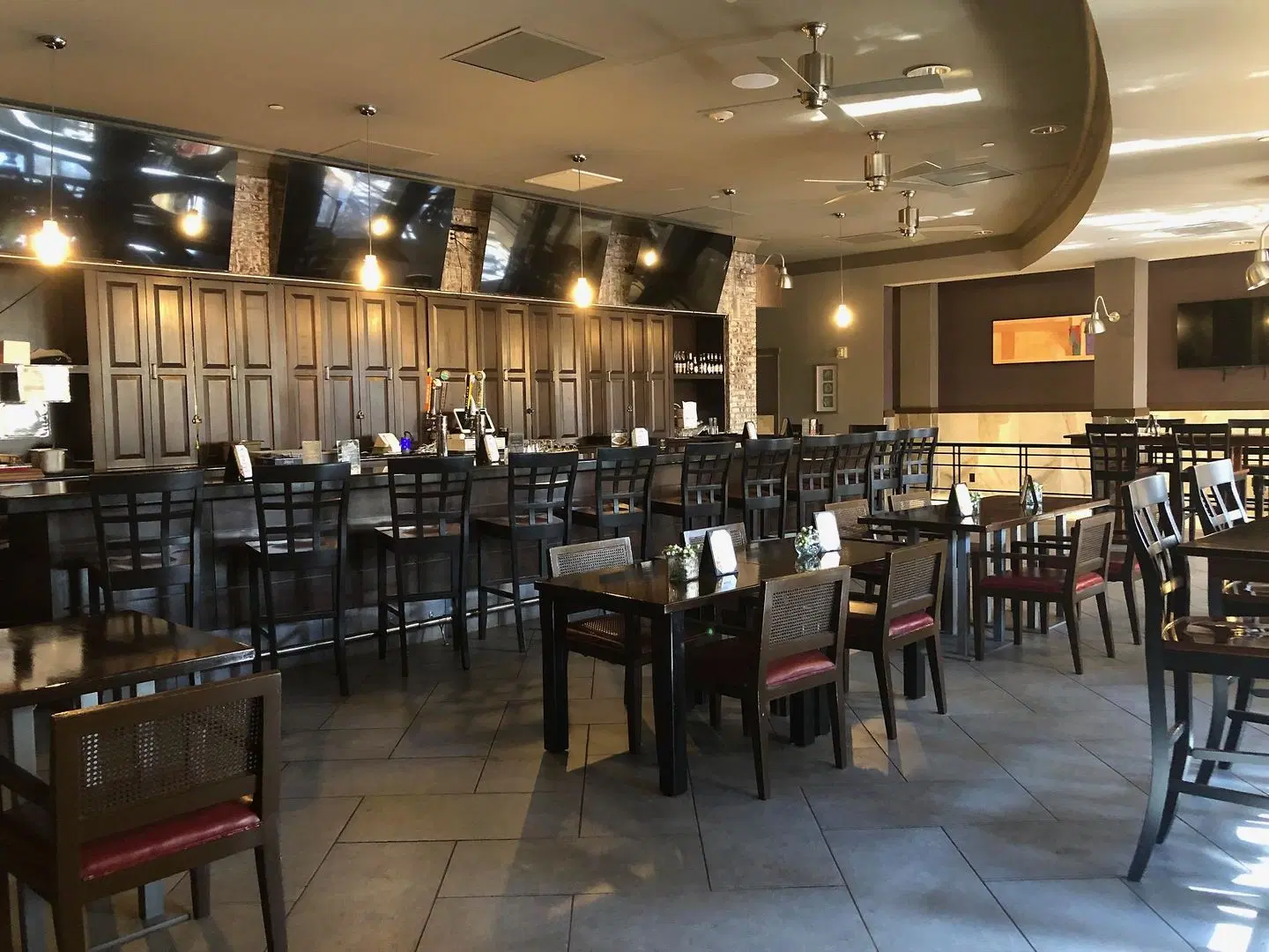 Grand Resort Hotel - Mt Laurel - Philadelphia Restaurant