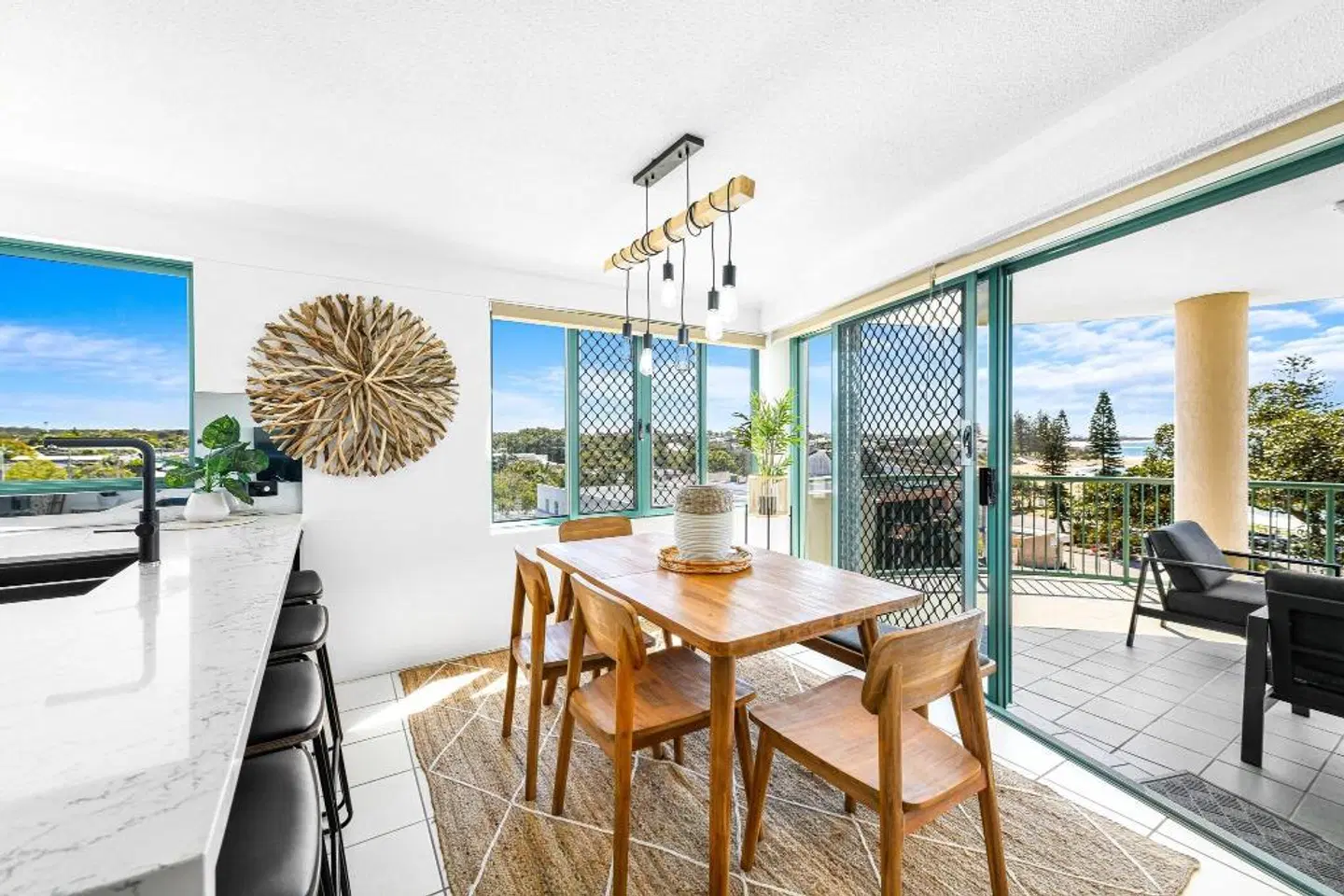 The Norfolks on Moffat Beach ROOM_EXAMPLE