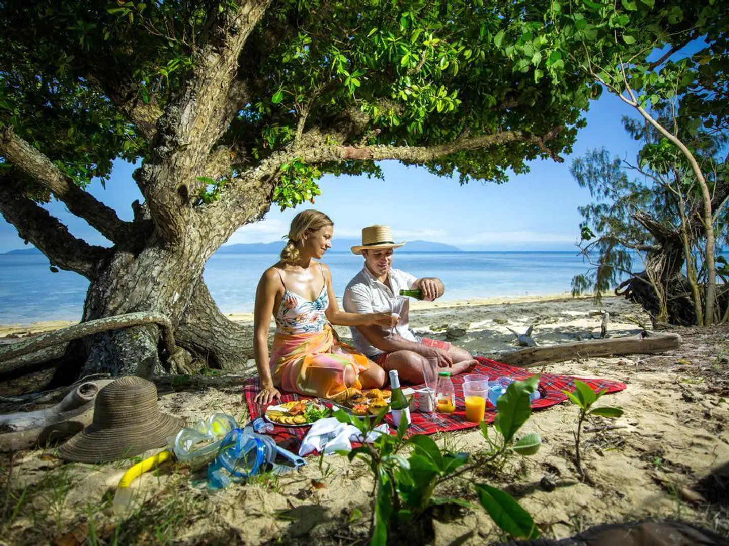 Green Island Resort PEOPLE