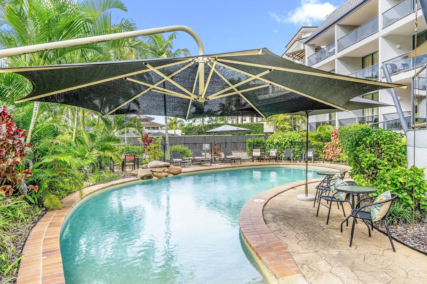 Shelly Bay Resort OUTDOOR_POOL