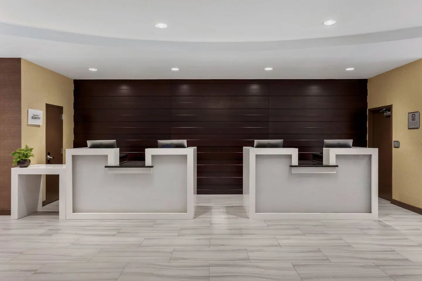 Somerset Bridgewater LOUNGE_LOBBY